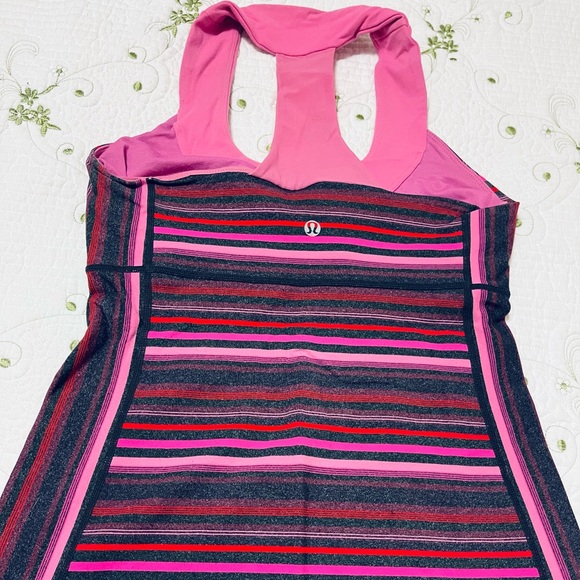 Lululemon Vintage Scoop Neck Tank Size 6. - Picture 2 of 3